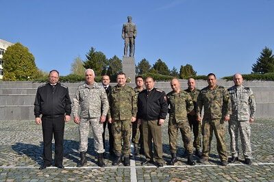 Главни сержанти от Българската армия и директорите на професионални сержантски колежи се събраха в НВУ