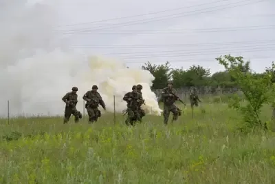 Военнослужещи от Втора механизирана бригада участваха в обучение на специализанти от Сержантския колеж в НВУ