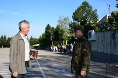 Военнослужещи и цивилни служители в НВУ бяха отличени с предметни награди и грамоти