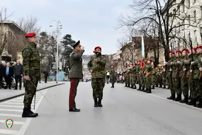 С военен ритуал Велико Търново почете паметта на Васил Левски