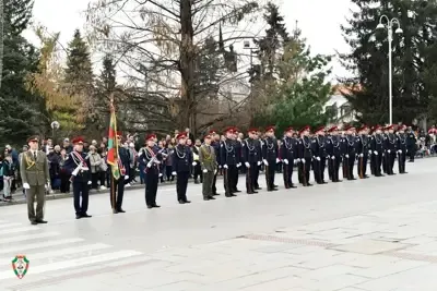 Курсант-старшина Даниел Костов получи Академичната награда „Трети март“