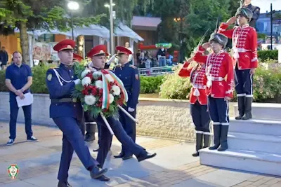 НВУ „Представителни роти от НВУ участваха в деня за почит и преклонение в Горна Оряховица